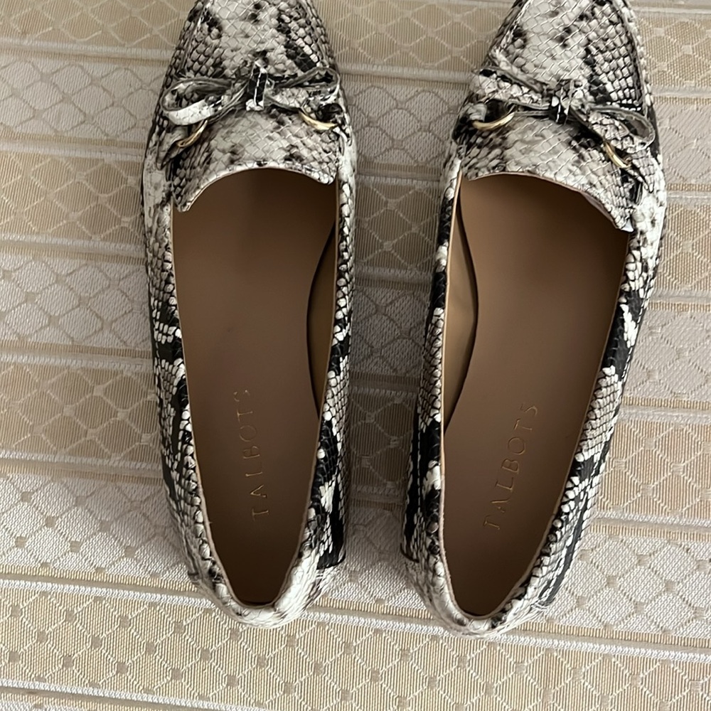 NWOB Talbots Becca tie loafers - Picture 3 of 4
